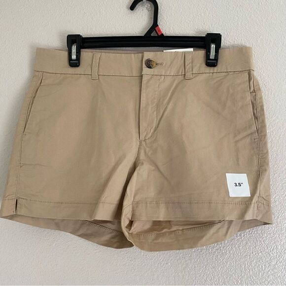 Old Navy Mid high Rise tan beige khaki Shorts 3.5” everyday shorts-8 - Picture 1 of 6